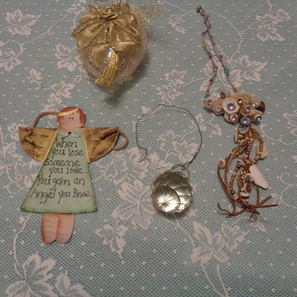 GOLDEN CHRISTMAS ORNAMENT METAL ANGEL DISCO CRYSTAL BALL BEADED ORN LOT - Picture 10 of 10